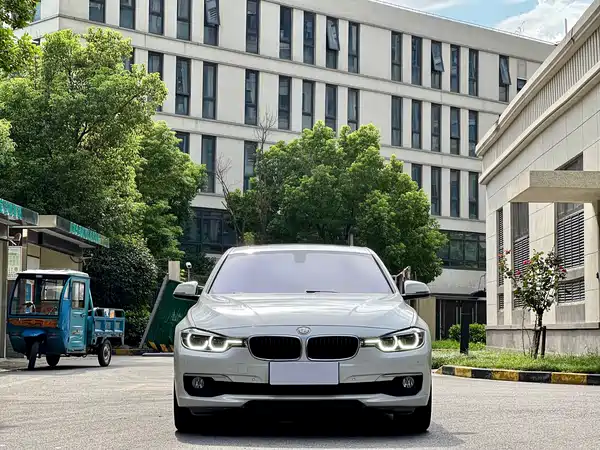 BMW 3 Series 2016