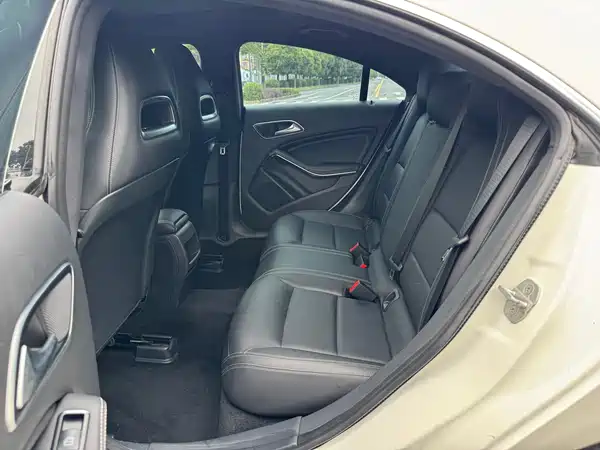 Mercedes-Benz CLA 2017