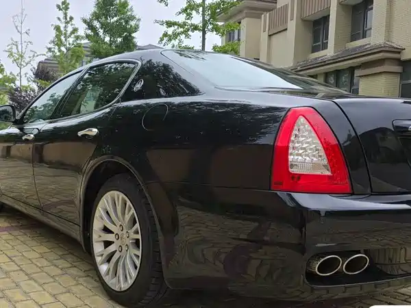 Maserati Quattroporte 2013