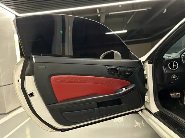 Mercedes-Benz SLK-Class 2011