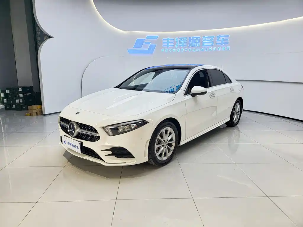 Mercedes-Benz A-Class 2022 — фото 1