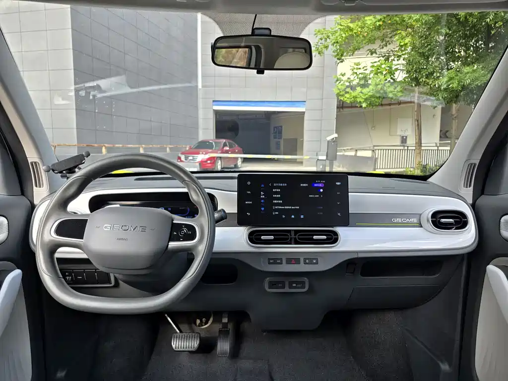 Geely Galaxy Panda 2024 — фото 10