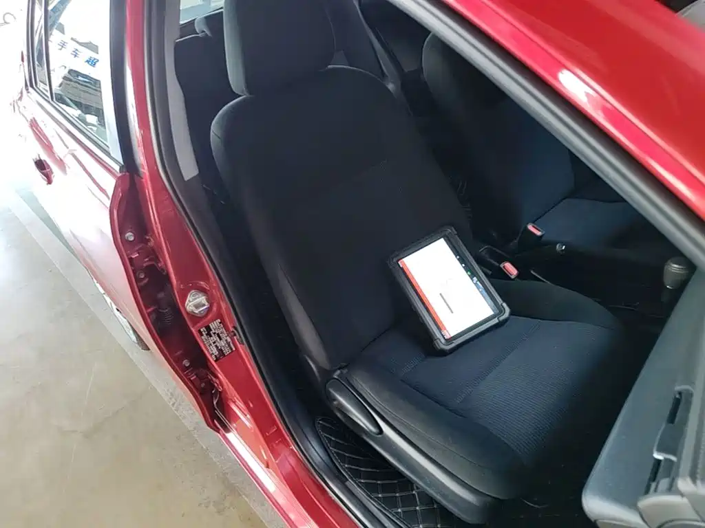 Toyota Yaris L 2016 — фото 25