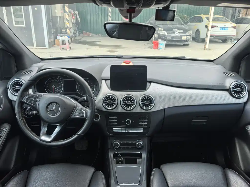 Mercedes-Benz B-Class 2019 — фото 5
