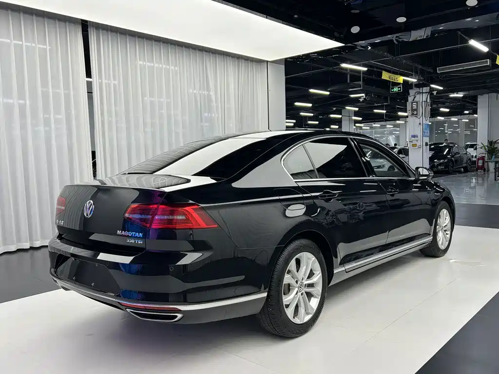 Volkswagen Magotan 2018 — фото 11