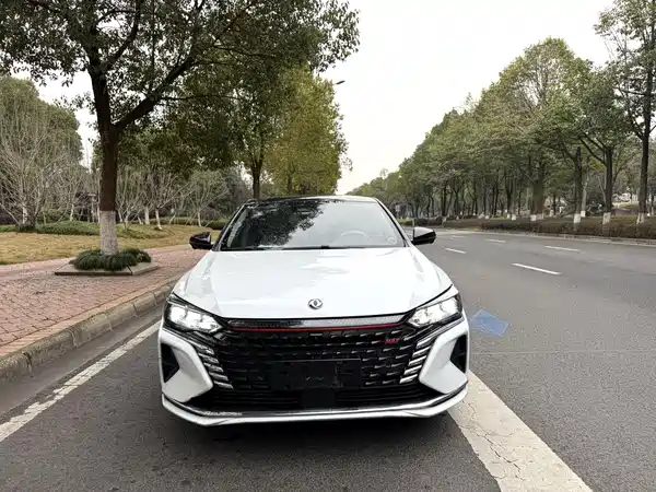 Dongfeng Yixuan MAX 2023