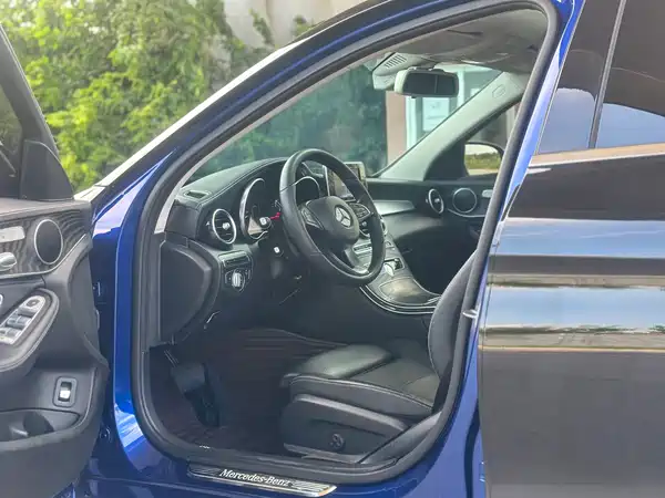 Mercedes-Benz C-Class 2018