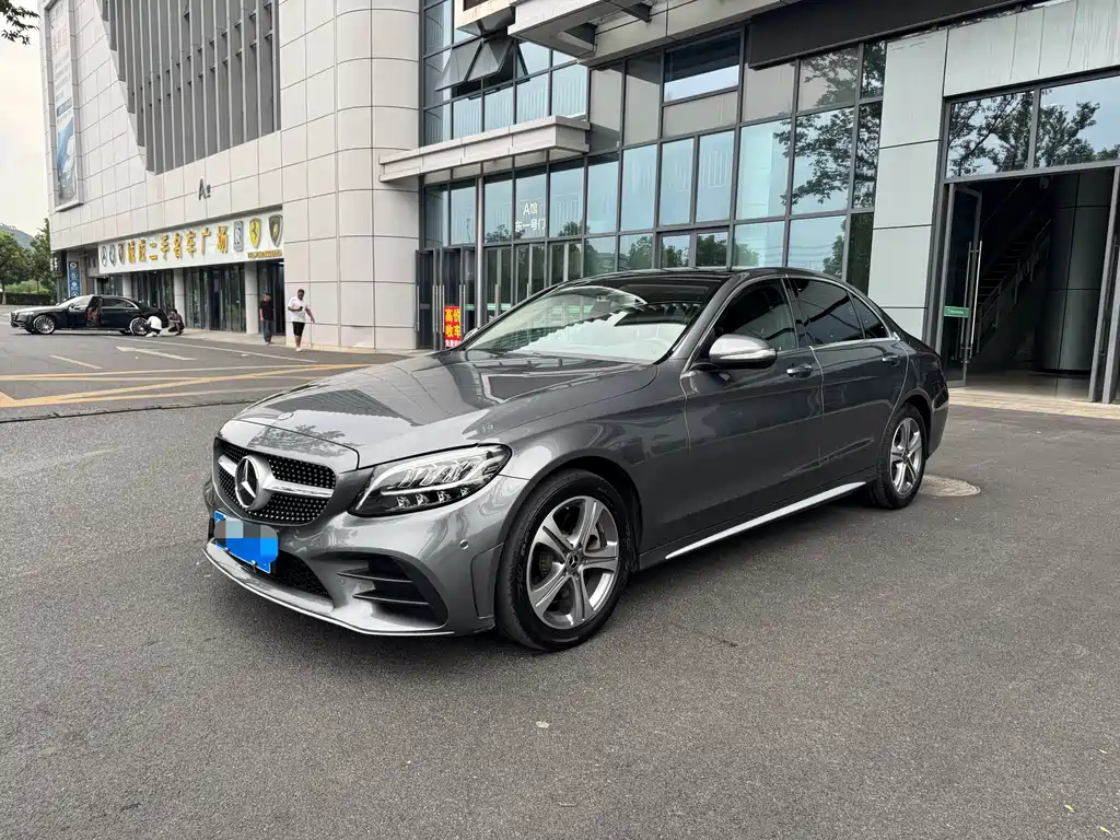 Mercedes-Benz C-Class 2019 — фото 1
