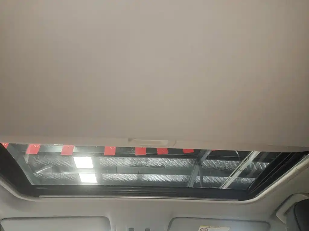 Toyota RAV4 2018 — фото 18