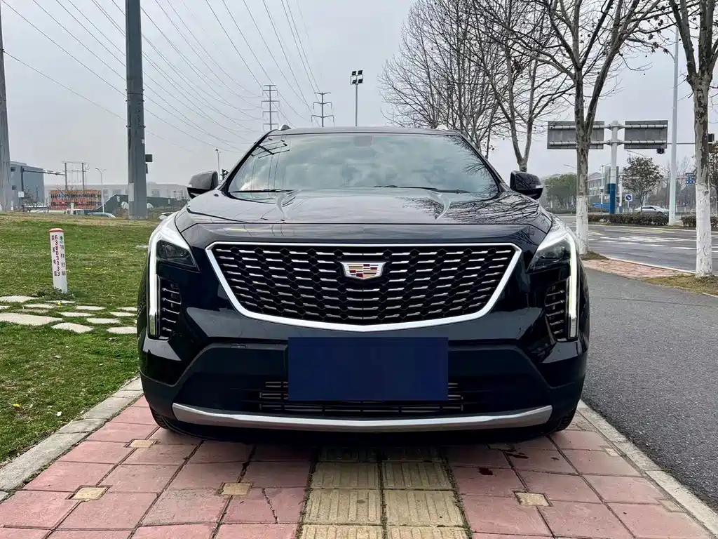 Cadillac XT4 2020 — фото 2