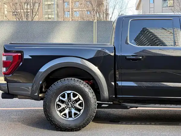 Ford F-150 Raptor 2023