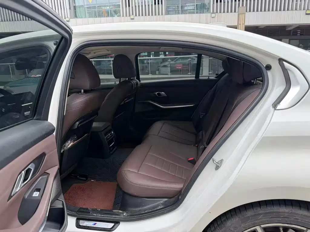 BMW 3 Series 2021