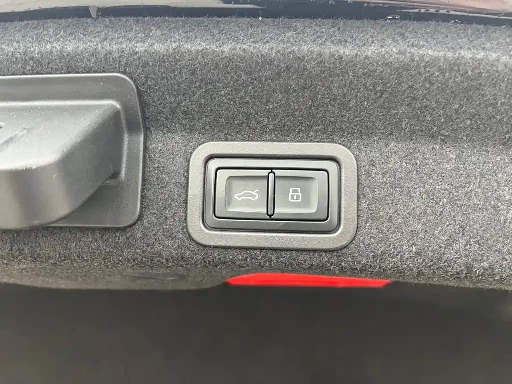 Audi A6L 2023 — фото 21