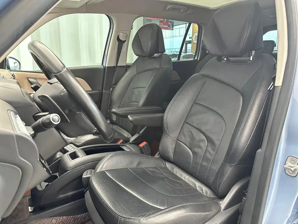 Citroen C4 Picasso 2015 — фото 19