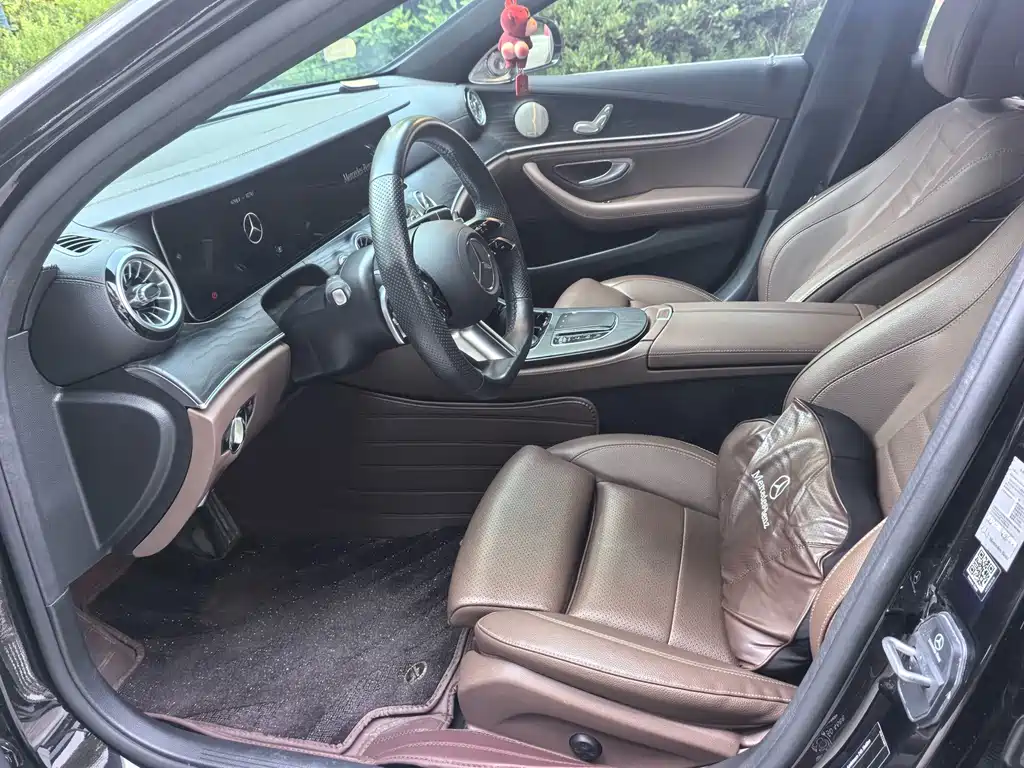 Mercedes-Benz E-Class 2023 — фото 4