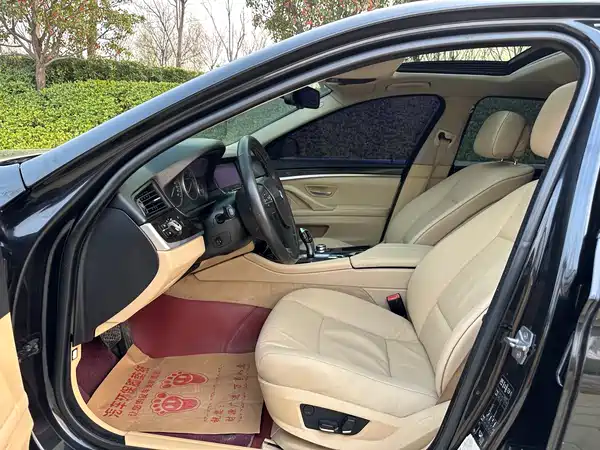 BMW 5 Series 2012