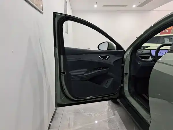 BYD Seal 06GT 2025