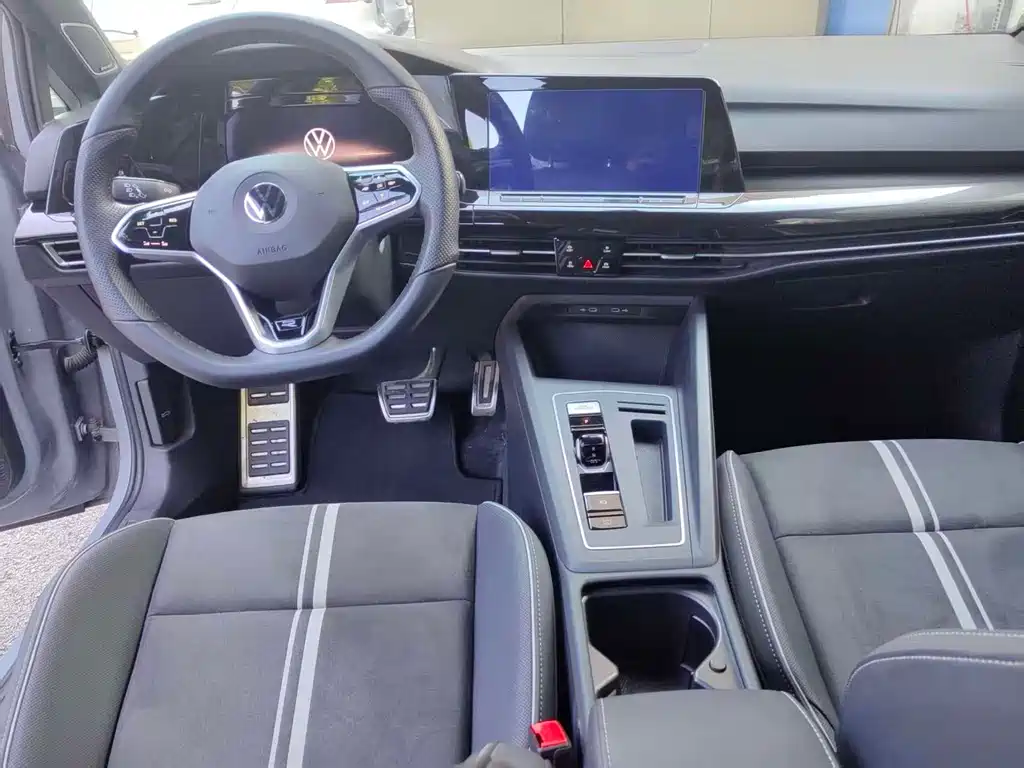 Volkswagen Golf 2023