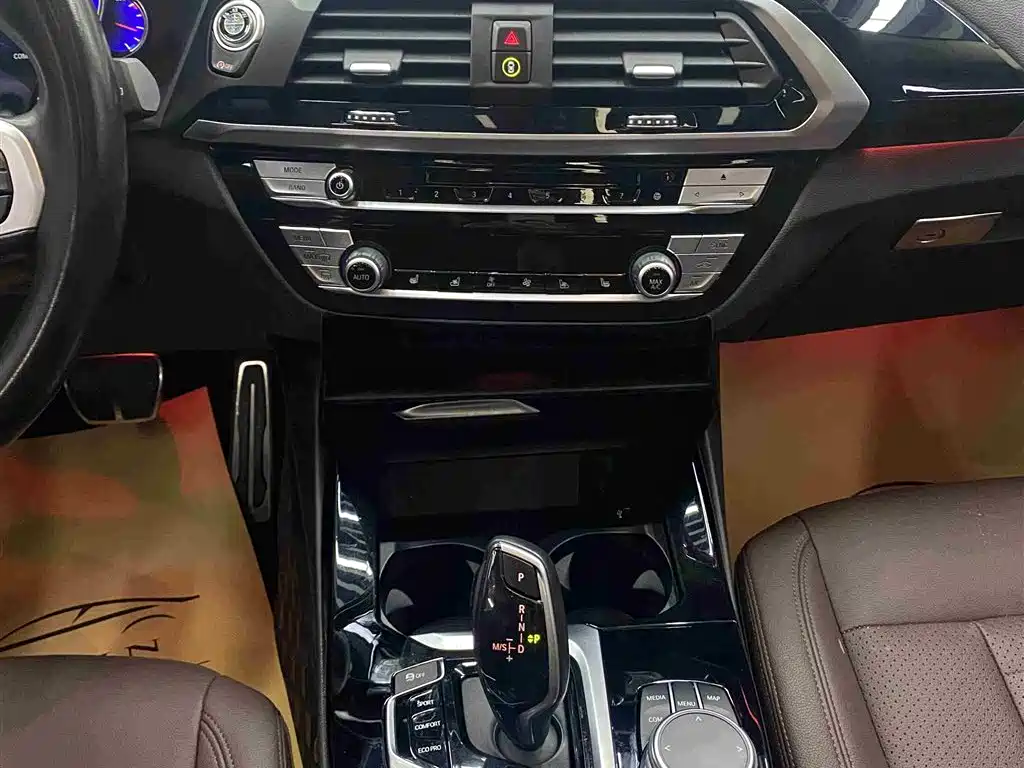 BMW X3 2019 — фото 17