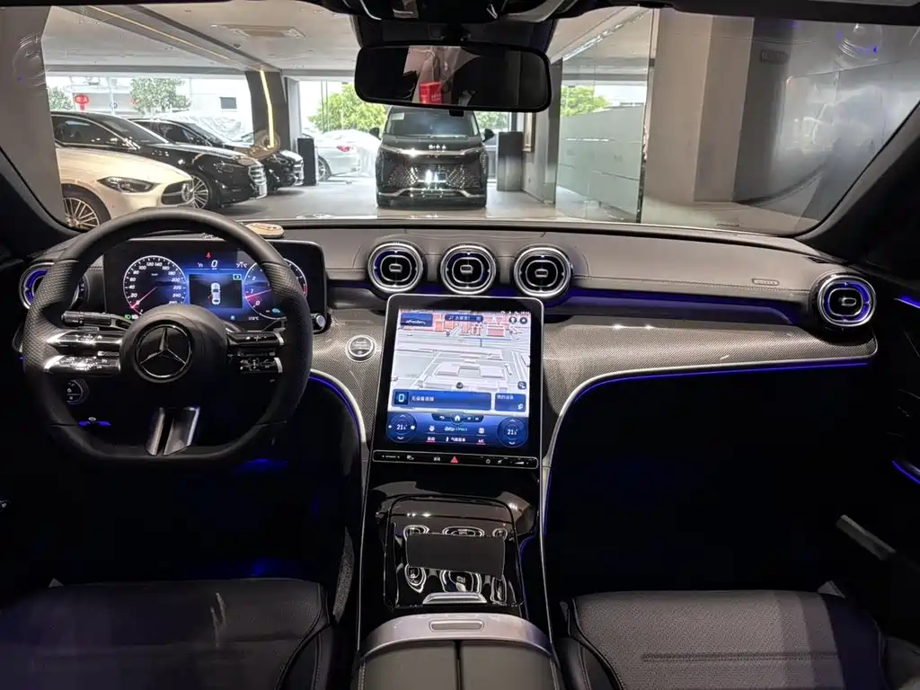 Mercedes-Benz C-Class 2022 — фото 10