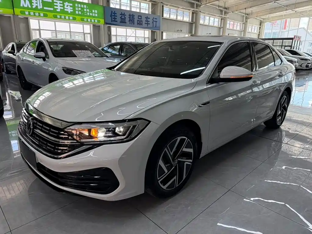 Volkswagen Sagitar 2022