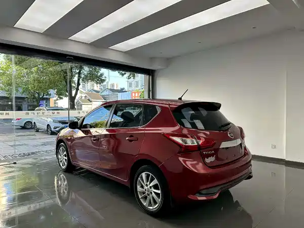 Nissan Tiida 2016