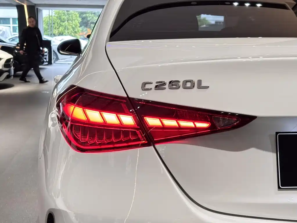 Mercedes-Benz C-Class 2022 — фото 23