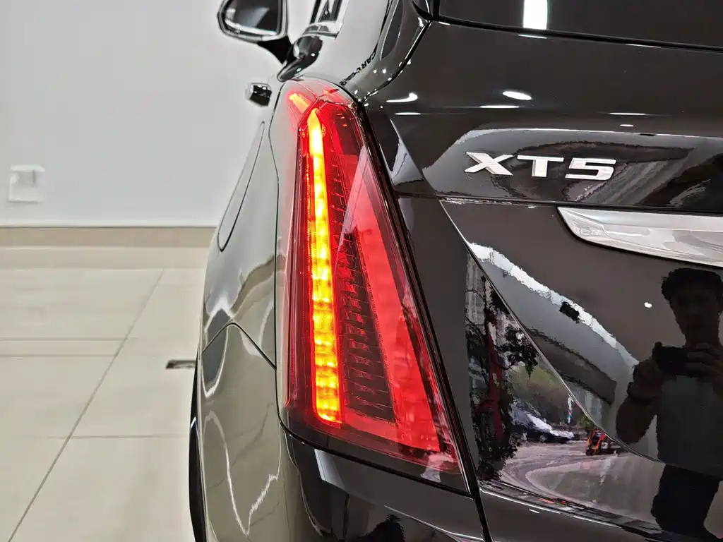 Cadillac XT5 2024 — фото 19