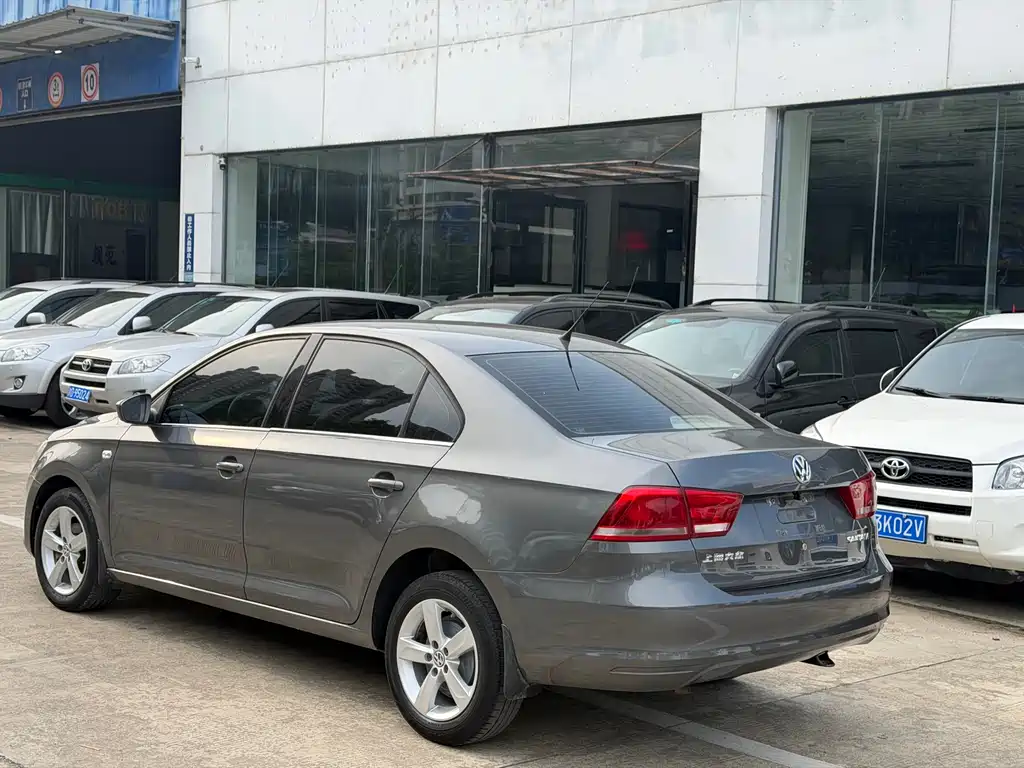 Volkswagen Santana 2014