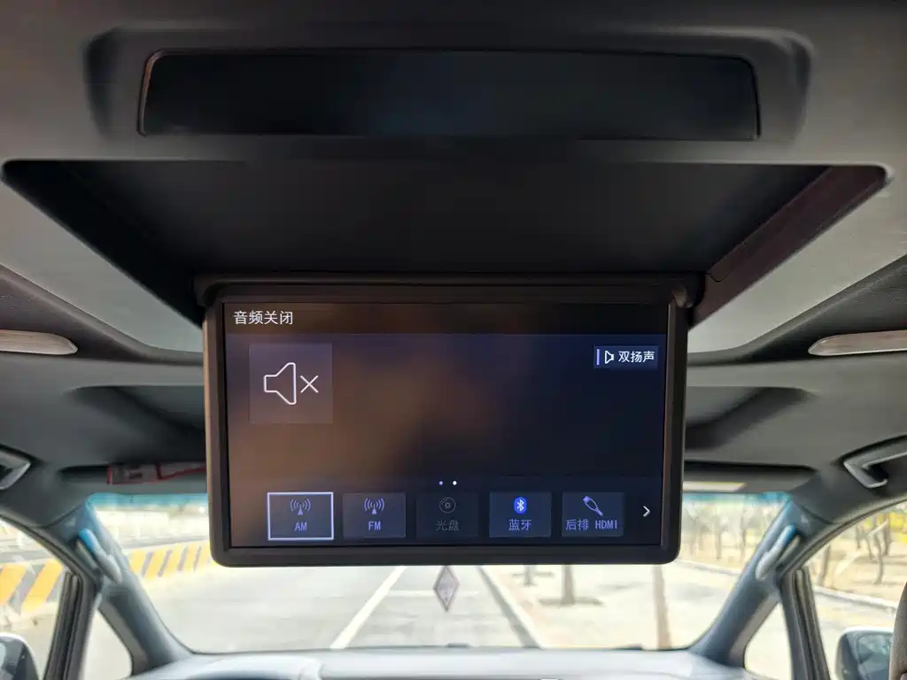 Toyota Alphard 2021 — фото 20