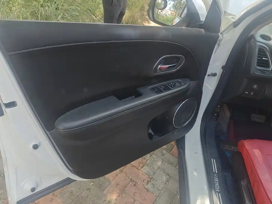 Honda Vezel 2015