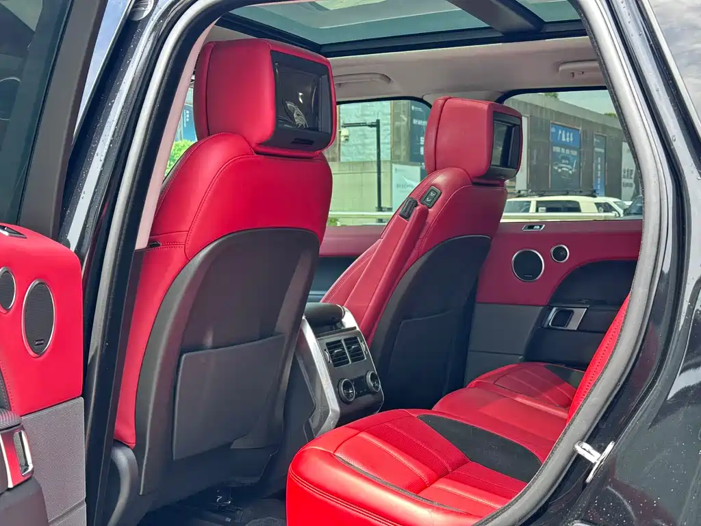 Land Rover Sport 2020 — фото 9