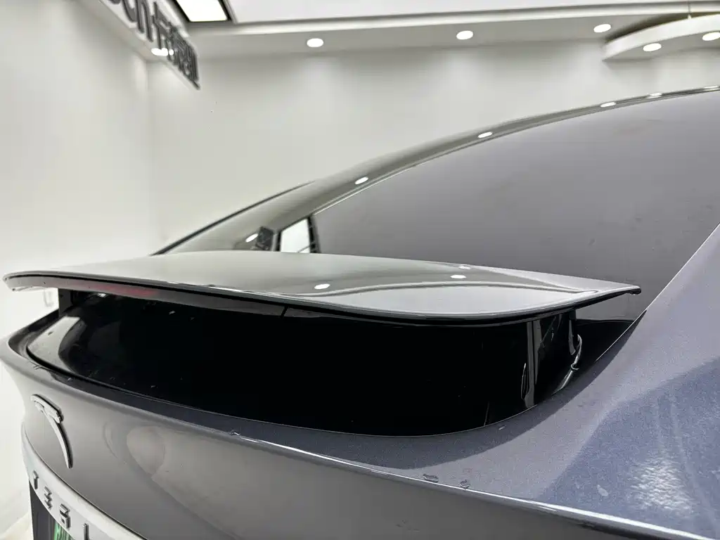 Tesla Model X 2020 — фото 12