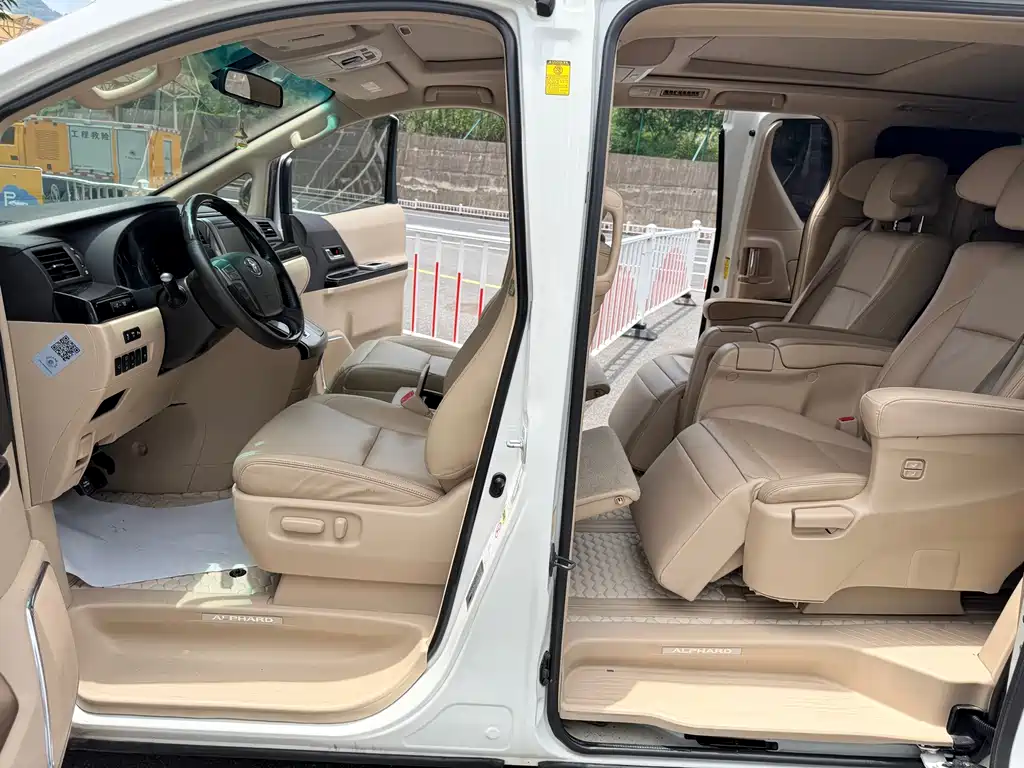 Toyota Alphard 2015 — фото 8