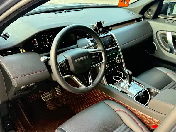Land Rover Discovery Sport 2022