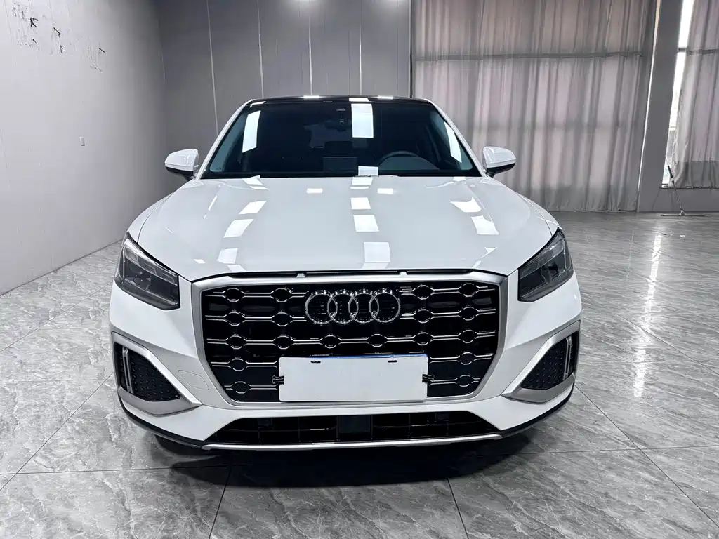 Audi Q2L 2022