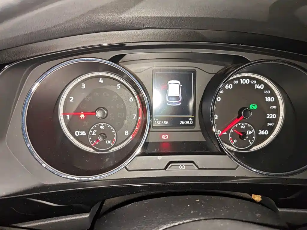 Volkswagen Tiguan L 2018 — фото 12