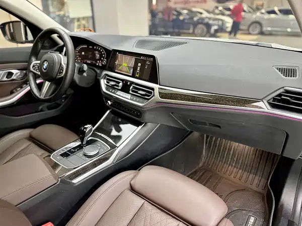 BMW 3 Series 2022