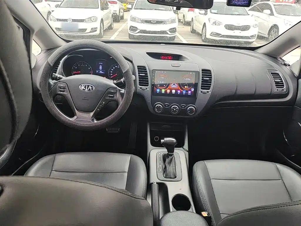 Kia K3 2015 — фото 10