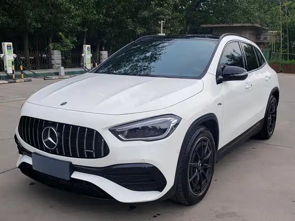 Mercedes-Benz GLA AMG 2022