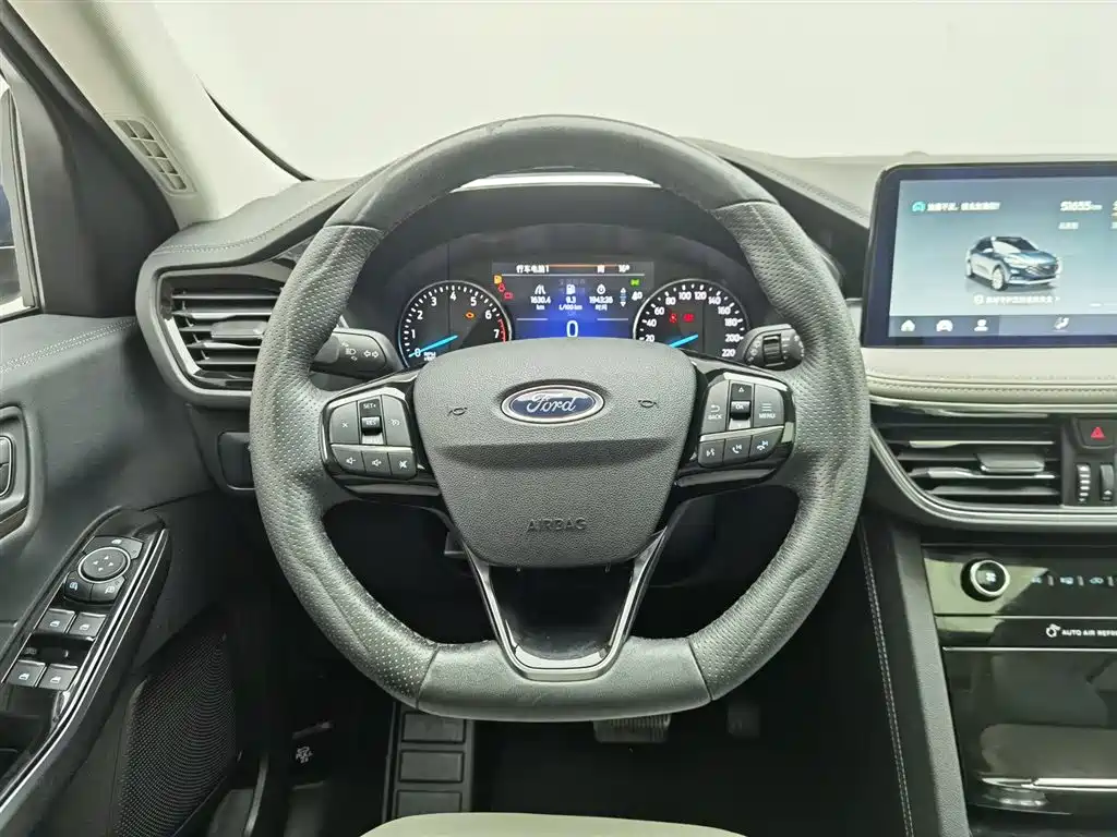 Ford Escape 2022 — фото 11
