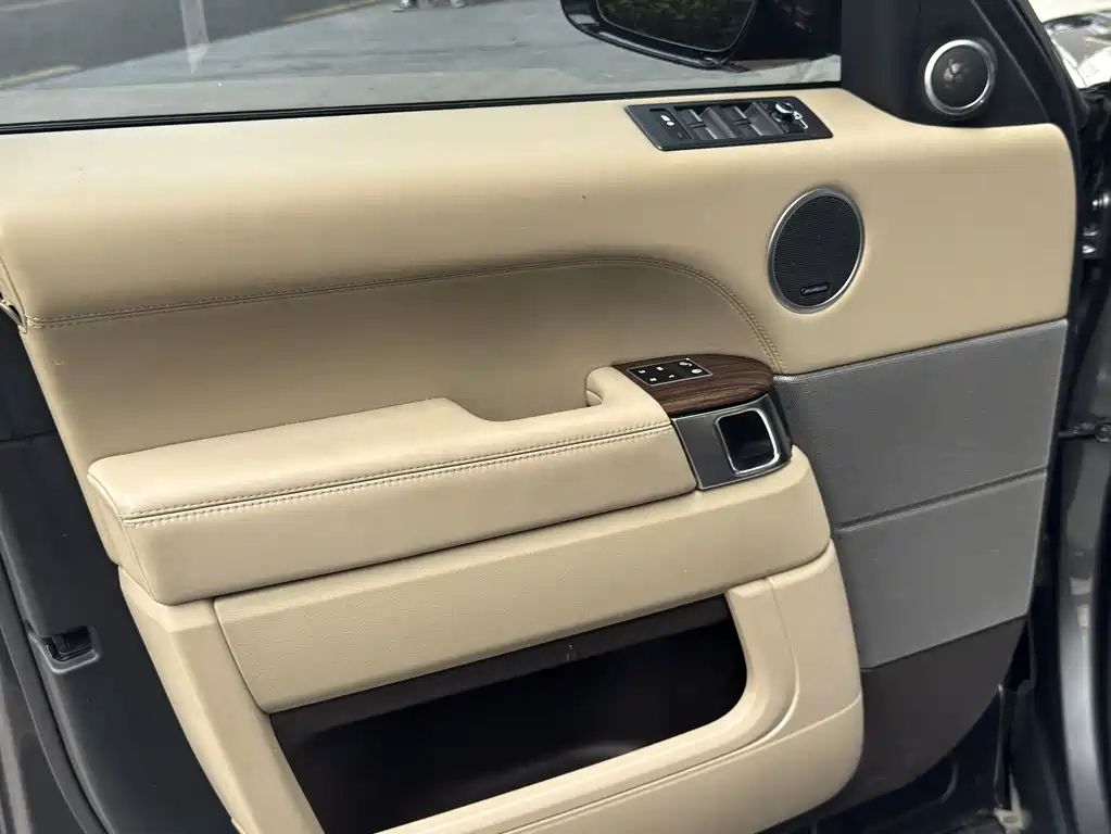 Land Rover Range Rover Sport 2014 — фото 14