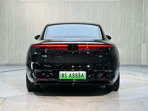 Zeekr 007 2024
