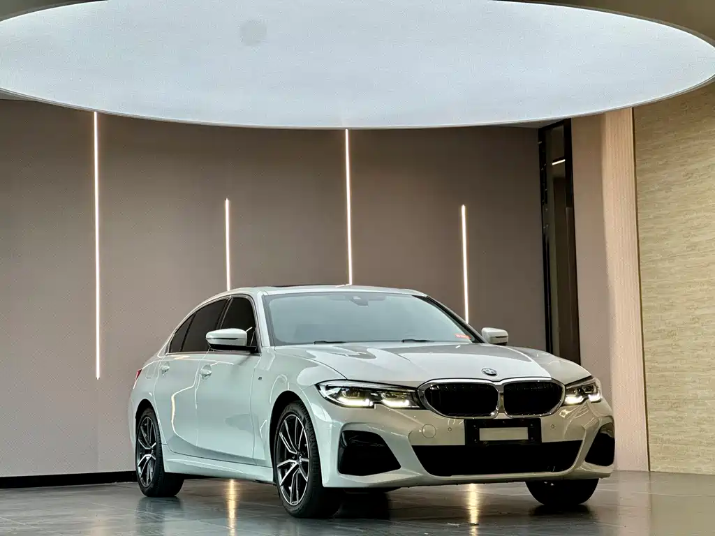 BMW 3 Series 2022