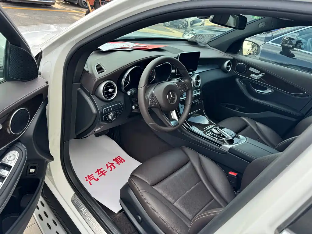 Mercedes-Benz GLC 2019