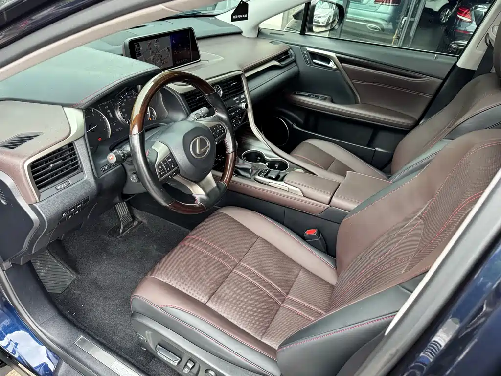 Lexus RX 2017 — фото 10