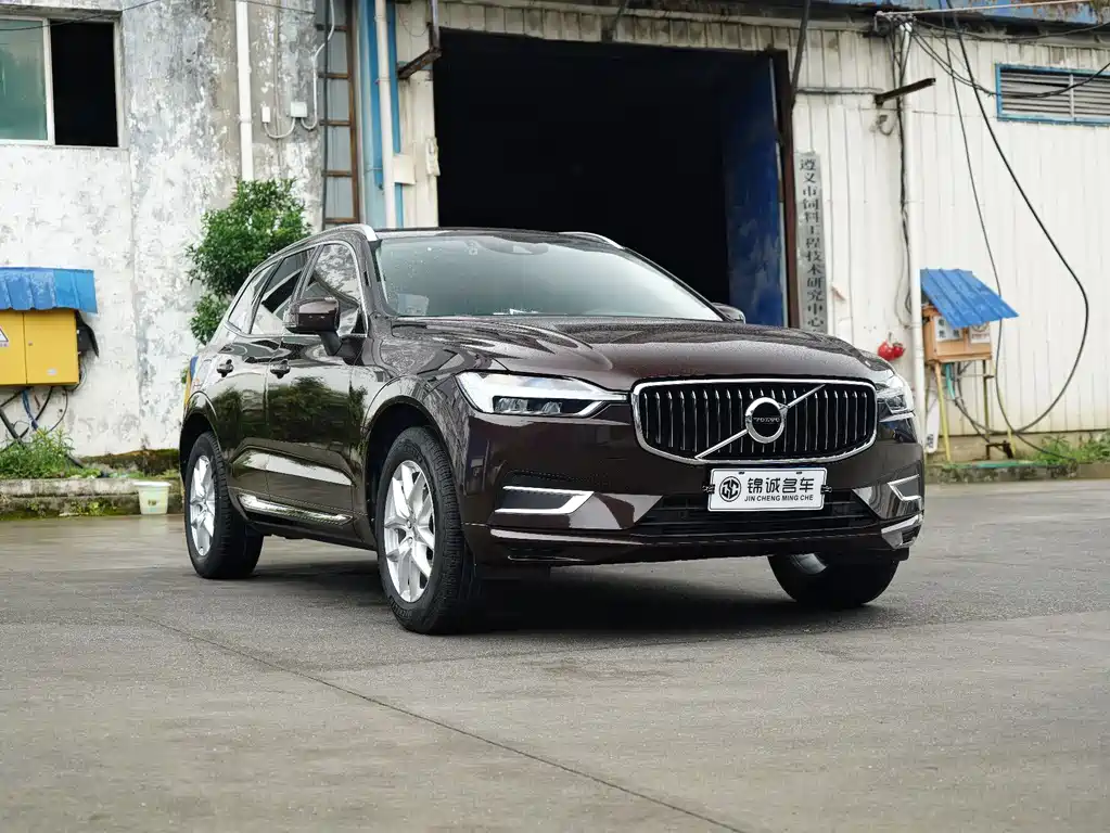 Volvo XC60 2019 — фото 3