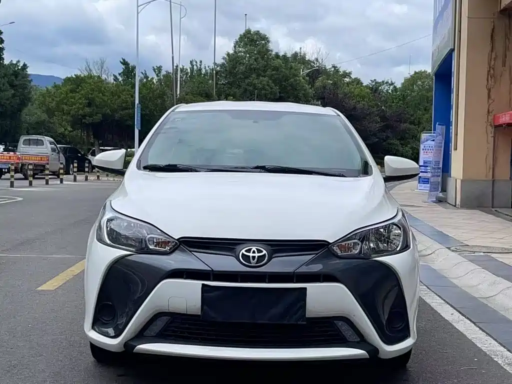 Toyota Yaris L 2019 — фото 2