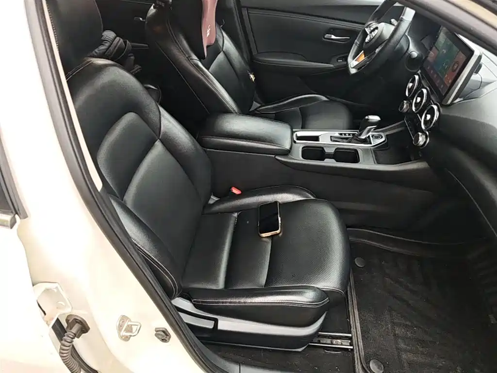 Nissan Sylphy 2020 — фото 25