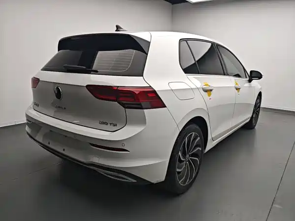 Volkswagen Golf 2022